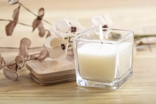Lumânare Parfumată "Eco-Bamboo" – Capac din bambus, Vanilie
